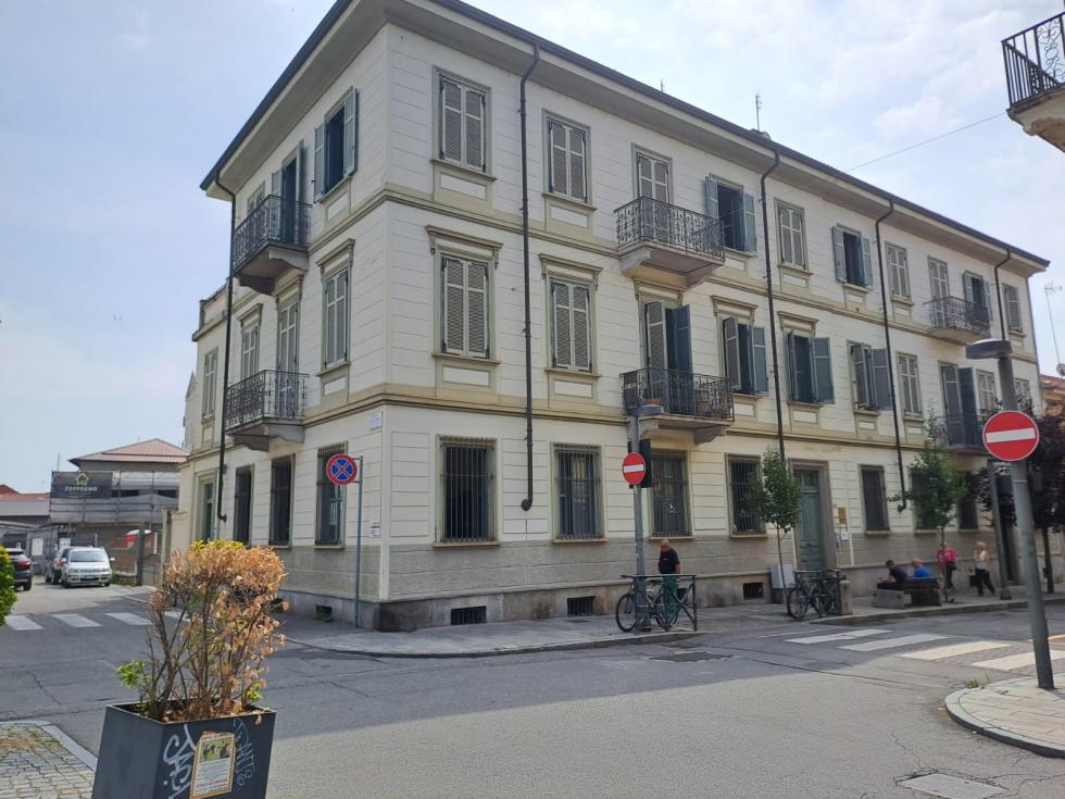 Locale direzionale - Mq 85,00