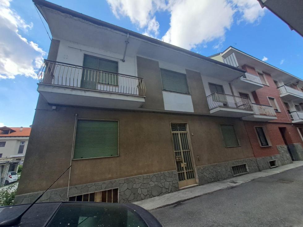 Monolocale mansardato - Mq 38,00