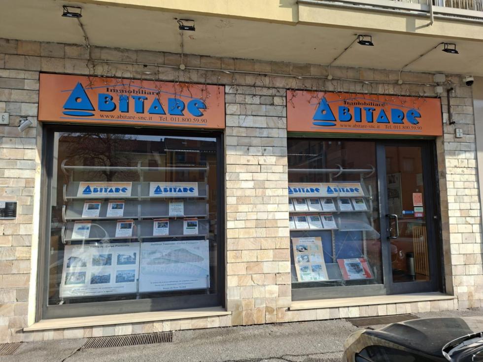Locale commerciale - Mq 200,00