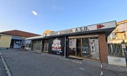 Locale commerciale con box auto - MQ 200,00