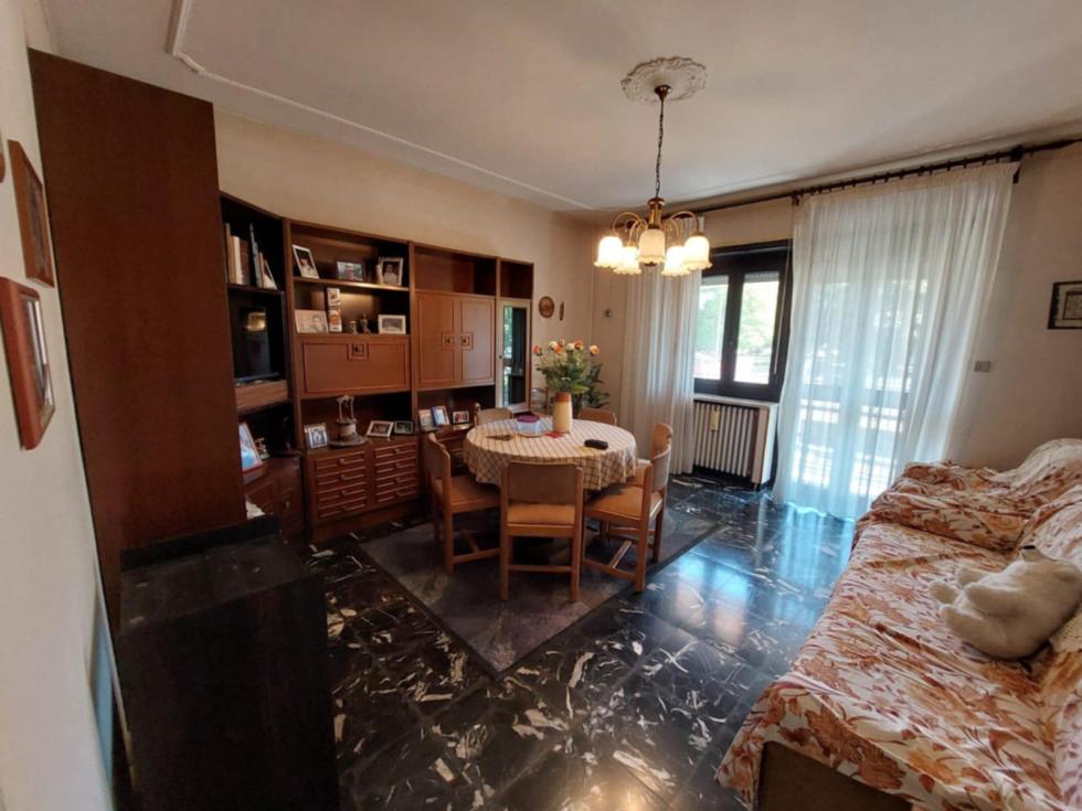 Quadrilocale con tavernetta/autorimessa, verde privato e cortile